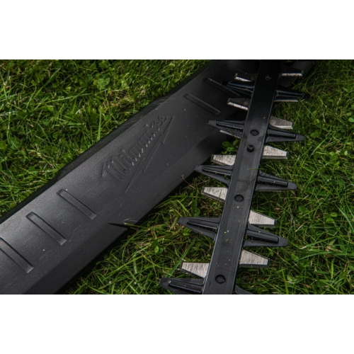 Аккумуляторный кусторез шина 60 см Milwaukee M18 M18 FHET60G2-802 FORGE™