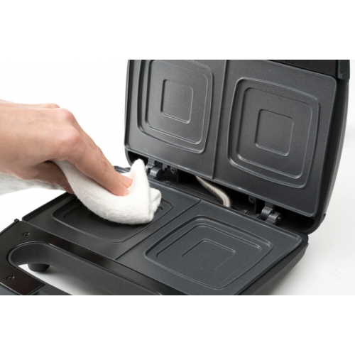 Бутербродниця BLACK+DECKER BXSA753E