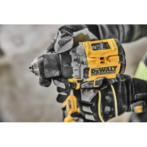 Дрель-шуруповёрт аккумуляторная бесщёточная DeWALT DCD800E2T