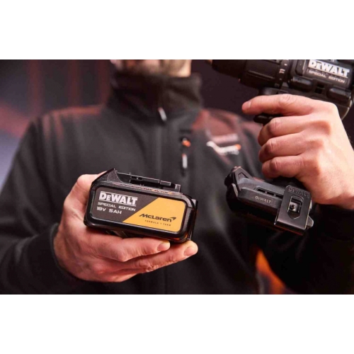 Дриль-шурупокрут ударний McLaren F1 TEAM SPECIAL EDITION DeWALT DCD86MP2KT