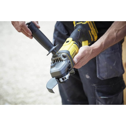 Шлифмашина угловая - болгарка аккумуляторная STANLEY FATMAX SFMCG400B