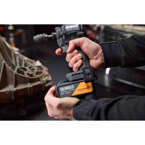 Шурупокрут ударний McLaren F1 TEAM SPECIAL EDITION DeWALT DCF86MP2T