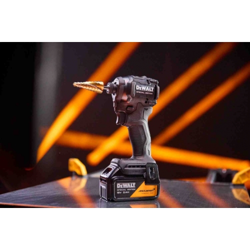 Шурупокрут ударний McLaren F1 TEAM SPECIAL EDITION DeWALT DCF86MP2T