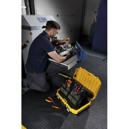 Скринька техніка FATMAX®, 540х400х435 мм, армована скловолокном, оснащена колесами STANLEY FMST1-72383