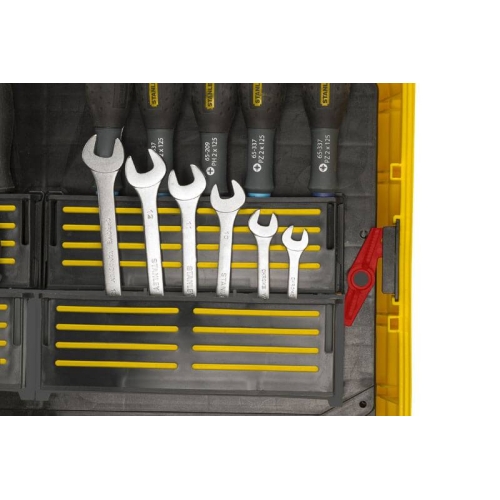 Скринька техніка FATMAX®, 540х400х435 мм, армована скловолокном, оснащена колесами STANLEY FMST1-72383