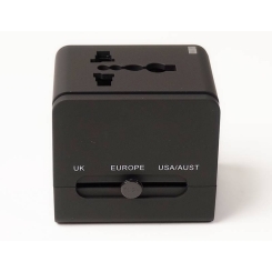Універсальний дорожній мережевий перехідник PowerPlant c USB 220V 6A