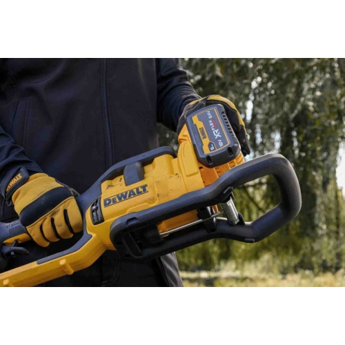 Висоторіз акумуляторний безщітковий з телескопічною штангою DeWALT DCMPS635N